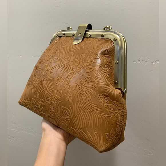 Handmade Genuine Leather Embossed Leaves Metal Push-lock Shoulder Bag/Crossbody - Picture 6 of 16